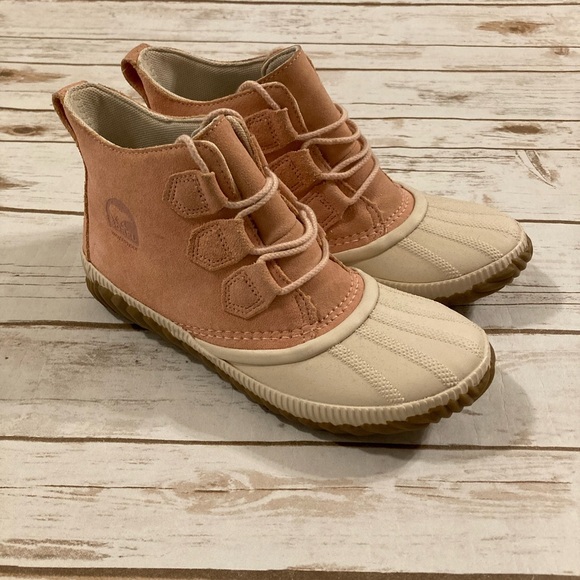 Sorel Shoes - Sorel Women’s Boots Pink & Cream Out N About Waterproof Lace Up Size 8
